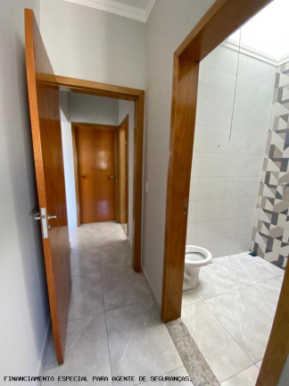 Imagem Casa com 2 Quartos à Venda, 65 m² em Lebron - Sarandi Imagem Casa com 2 Quartos à Venda, 65 m² em Lebron - Sarandi