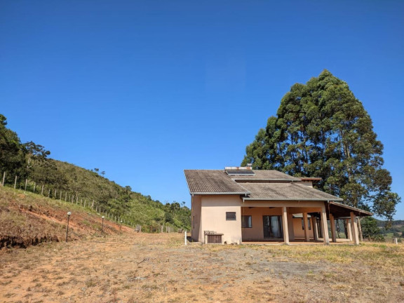 Imagem Chácara com 4 Quartos à Venda, 443 m² em Pitangueiras - Caldas Imagem Chácara com 4 Quartos à Venda, 443 m² em Pitangueiras - Caldas