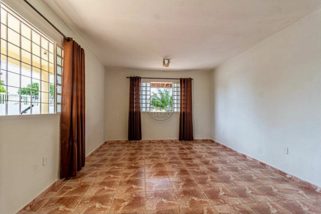 Imagem Casa com 5 Quartos à Venda, 475 m² em Setor Habitacional Arniqueira (águas Claras) - Brasília Imagem Casa com 5 Quartos à Venda, 475 m² em Setor Habitacional Arniqueira (águas Claras) - Brasília