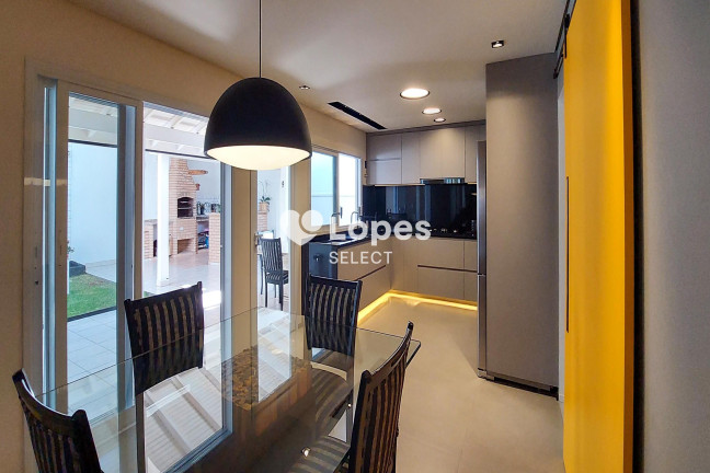 Imagem Imóvel com 3 Quartos à Venda, 250 m² em Pinheirinho - Vinhedo Imagem Imóvel com 3 Quartos à Venda, 250 m² em Pinheirinho - Vinhedo