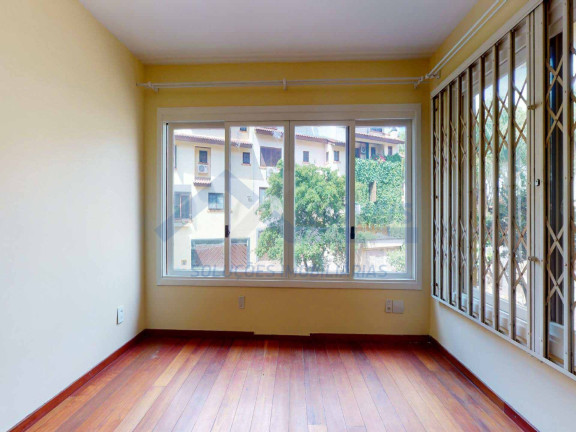Imagem Sobrado com 4 Quartos à Venda, 222 m² em Boa Vista - Porto Alegre Imagem Sobrado com 4 Quartos à Venda, 222 m² em Boa Vista - Porto Alegre