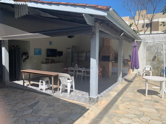 Imagem Casa com 8 Quartos à Venda, 520 m² em Enseada - Ubatuba