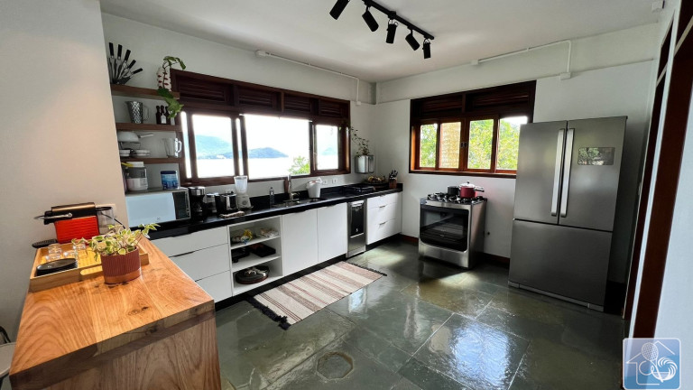 Imagem Casa com 4 Quartos à Venda, 380 m² em Itaguá - Ubatuba Imagem Casa com 4 Quartos à Venda, 380 m² em Itaguá - Ubatuba