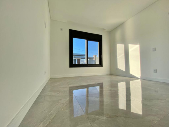 Imagem Casa com 4 Quartos à Venda, 183 m² em Capão Da Canoa - Capao Da Canoa
