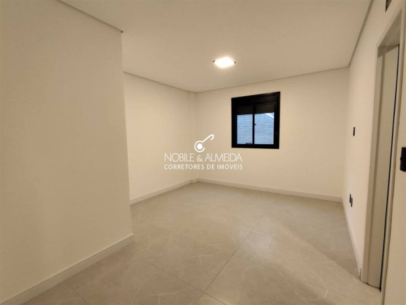 Imagem Casa com 3 Quartos à Venda, 280 m² em Embare - Santos Imagem Casa com 3 Quartos à Venda, 280 m² em Embare - Santos