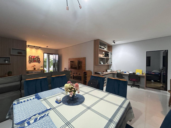 Imagem Casa com 3 Quartos à Venda, 900 m² em Chácara São Félix - Taubaté Imagem Casa com 3 Quartos à Venda, 900 m² em Chácara São Félix - Taubaté