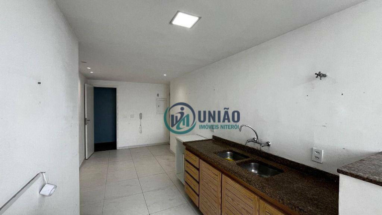 Imagem Apartamento com 4 Quartos à Venda, 140 m² em Ingá - Niterói