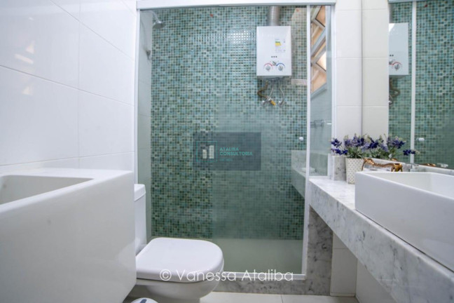 Imagem Imóvel com 1 Quarto à Venda, 46 m² em Ipanema - Rio De Janeiro Imagem Imóvel com 1 Quarto à Venda, 46 m² em Ipanema - Rio De Janeiro
