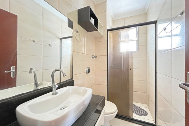 Imagem Apartamento com 3 Quartos à Venda, 60 m² em Santo Antônio - Porto Alegre Imagem Apartamento com 3 Quartos à Venda, 60 m² em Santo Antônio - Porto Alegre