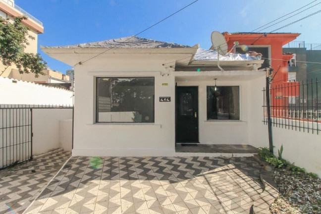 Imagem Casa com 2 Quartos à Venda, 141 m² em Petrópolis - Porto Alegre Imagem Casa com 2 Quartos à Venda, 141 m² em Petrópolis - Porto Alegre
