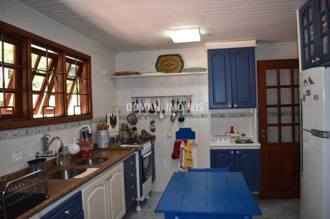 Imagem Casa com 4 Quartos à Venda, 190 m² em Região Do Alto Da Boa Vista - Campos Do Jordão Imagem Casa com 4 Quartos à Venda, 190 m² em Região Do Alto Da Boa Vista - Campos Do Jordão