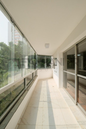 Imagem Imóvel com 3 Quartos à Venda, 215 m² em Campo Belo - São Paulo Imagem Imóvel com 3 Quartos à Venda, 215 m² em Campo Belo - São Paulo