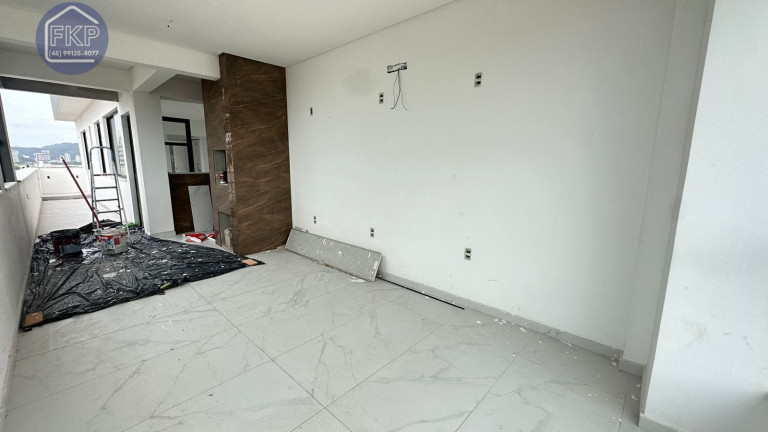 Imagem Cobertura com 3 Quartos à Venda, 170 m² em Centro - Navegantes