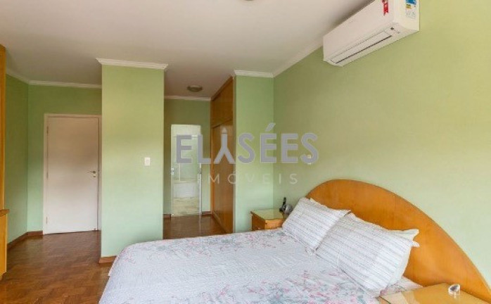 Imagem Sobrado com 4 Quartos à Venda, 554 m² em Morumbi - São Paulo Imagem Sobrado com 4 Quartos à Venda, 554 m² em Morumbi - São Paulo