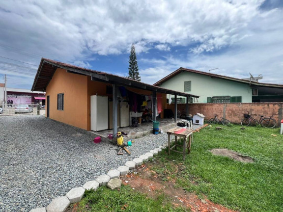Imagem Casa com 2 Quartos à Venda, 90 m² em Centro - Balneário Barra Do Sul Imagem Casa com 2 Quartos à Venda, 90 m² em Centro - Balneário Barra Do Sul