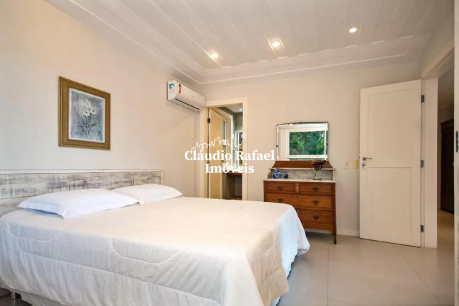 Imagem Casa com 6 Quartos à Venda, 850 m² em Ferradura - Armação Dos Búzios
