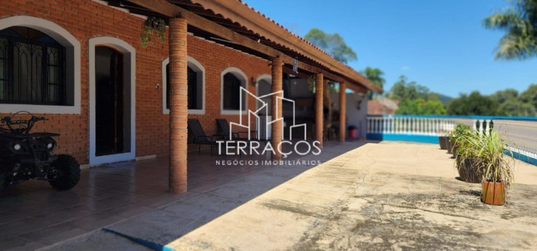 Imóvel com 3 Quartos à Venda, 480 m² em Sítio Do Mursa - Várzea Paulista