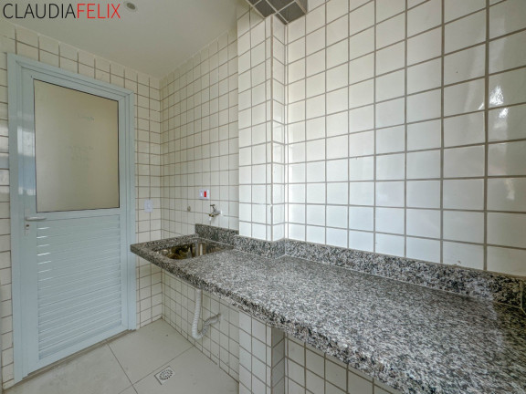 Imagem Imóvel com 1 Quarto à Venda, 40 m² em Canto Do Forte - Praia Grande Imagem Imóvel com 1 Quarto à Venda, 40 m² em Canto Do Forte - Praia Grande
