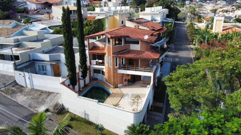 Imagem Casa com 3 Quartos à Venda, 220 m² em Jardim Das Flores - Atibaia Imagem Casa com 3 Quartos à Venda, 220 m² em Jardim Das Flores - Atibaia