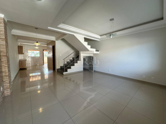 Imagem Sobrado com 3 Quartos à Venda, 145 m² em Ariribá - Balneário Camboriú