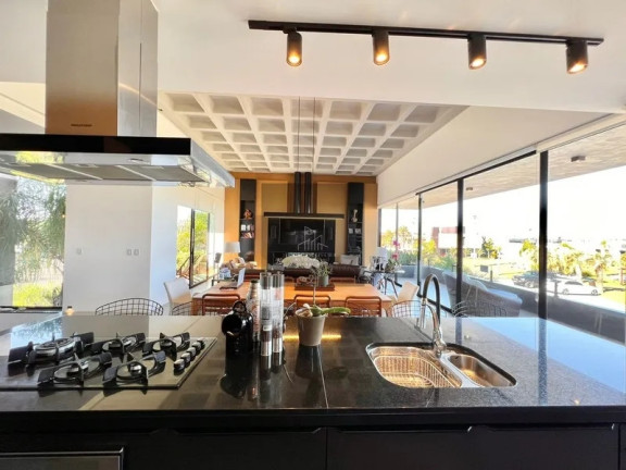 Imagem Apartamento com 4 Quartos à Venda, 430 m² em Arco íris - Capão Da Canoa Imagem Apartamento com 4 Quartos à Venda, 430 m² em Arco íris - Capão Da Canoa