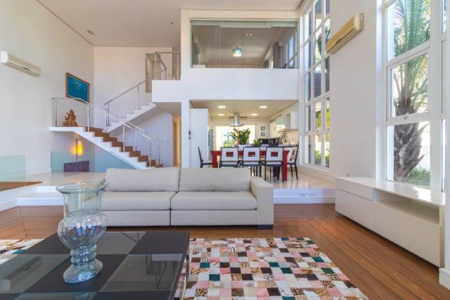 Imagem Casa com 3 Quartos à Venda, 389 m² em Boa Vista - Porto Alegre Imagem Casa com 3 Quartos à Venda, 389 m² em Boa Vista - Porto Alegre