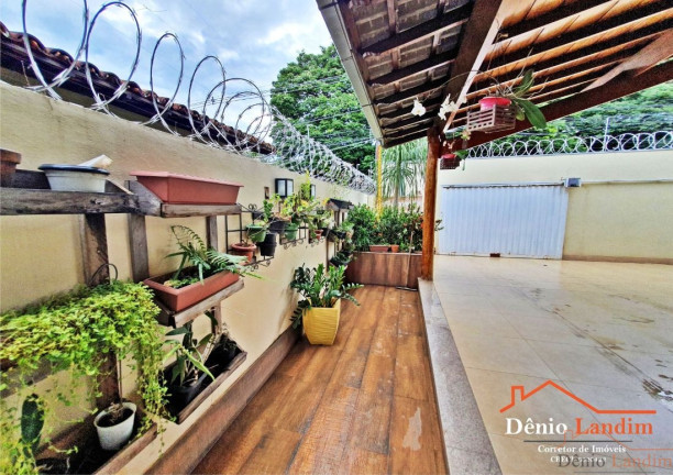Imagem Casa com 6 Quartos à Venda, 343 m² em Jardim Panorama - Montes Claros