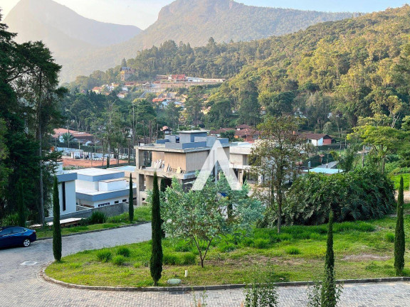 Terreno à Venda, 250 m² em Posse - Teresópolis