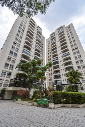 Apartamento com 3 Quartos à Venda, 135 m² em Moema - São Paulo
