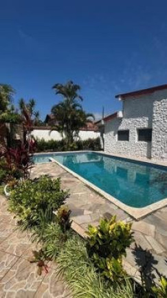 Casa com 5 Quartos à Venda, 400 m² em Flórida - Praia Grande