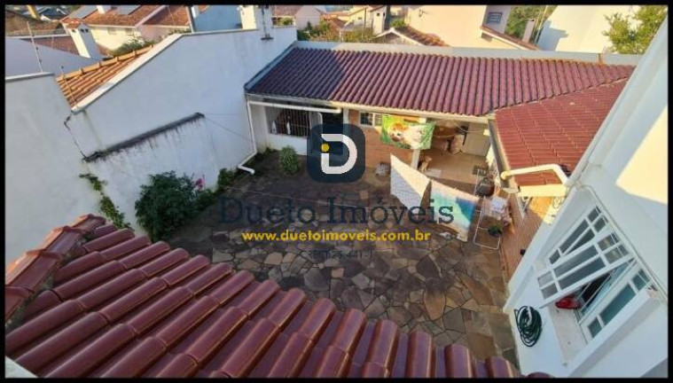 Imagem Casa com 4 Quartos à Venda, 284 m² em Camobi - Santa Maria