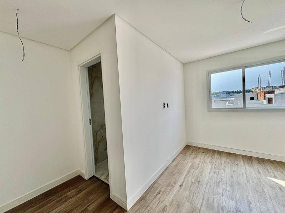 Imagem Sobrado com 4 Quartos à Venda, 248 m² em Tropical Iii - Cascavel