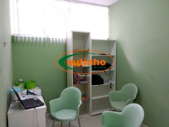 Imagem Casa com 6 Quartos à Venda, 170 m² em Vila Isabel - Rio De Janeiro Imagem Casa com 6 Quartos à Venda, 170 m² em Vila Isabel - Rio De Janeiro