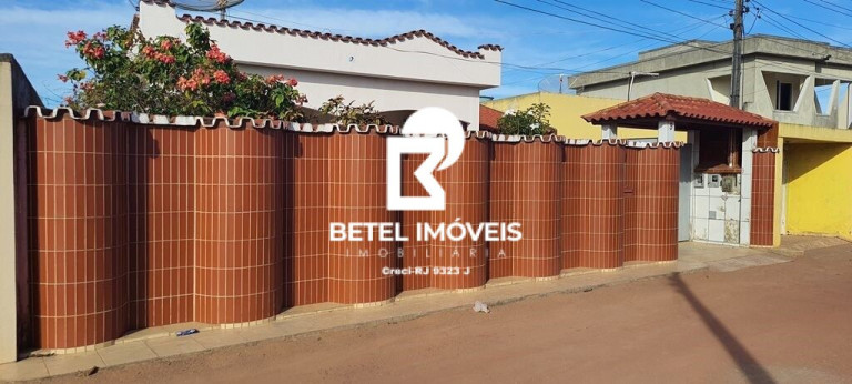 Imagem Casa com 3 Quartos à Venda, 215 m² em Centro - São Francisco De Itabapoana Imagem Casa com 3 Quartos à Venda, 215 m² em Centro - São Francisco De Itabapoana