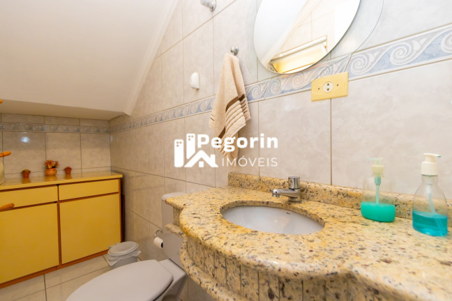 Imagem Casa com 3 Quartos à Venda, 183 m² em Cajuru - Curitiba