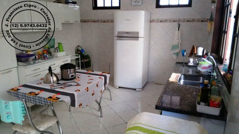 Imagem Casa com 3 Quartos à Venda, 100 m² em Portal Das Colinas - Guaratinguetá Imagem Casa com 3 Quartos à Venda, 100 m² em Portal Das Colinas - Guaratinguetá