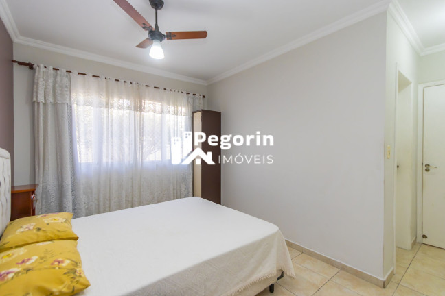 Imagem Casa com 3 Quartos à Venda, 183 m² em Cajuru - Curitiba