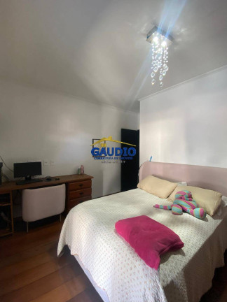 Imagem Casa com 3 Quartos à Venda, 271 m² em Campo Limpo - São Paulo Imagem Casa com 3 Quartos à Venda, 271 m² em Campo Limpo - São Paulo