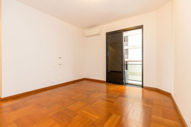Imagem Apartamento com 3 Quartos à Venda, 205 m² em Itaim Bibi - São Paulo