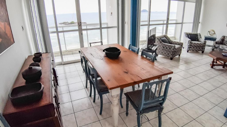 Imagem Apartamento com 3 Quartos à Venda, 200 m² em Pitangueiras - Guarujá