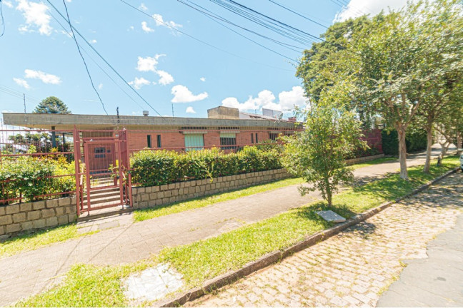 Imagem Casa com 3 Quartos à Venda, 298 m² em Chácara Das Pedras - Porto Alegre Imagem Casa com 3 Quartos à Venda, 298 m² em Chácara Das Pedras - Porto Alegre