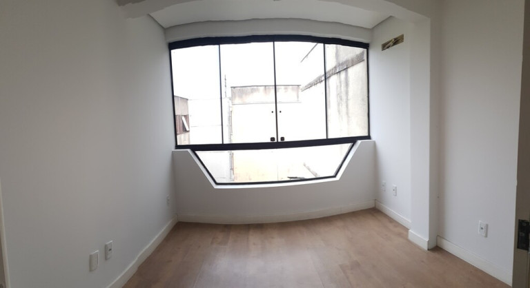 Imagem Imóvel com 2 Quartos à Venda, em Santana - Porto Alegre Imagem Imóvel com 2 Quartos à Venda, em Santana - Porto Alegre