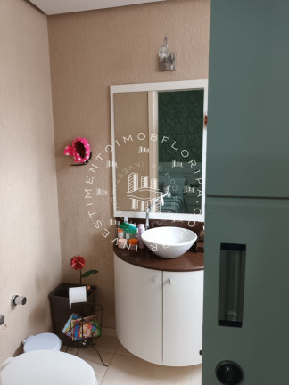 Imagem Apartamento com 3 Quartos à Venda, 101 m² em Centro - Florianópolis Imagem Apartamento com 3 Quartos à Venda, 101 m² em Centro - Florianópolis