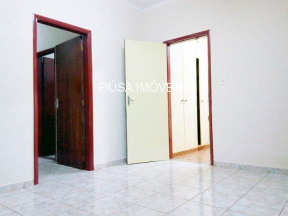 Imagem Casa com 3 Quartos à Venda, em Jardim Paulistano - Ribeirão Preto Imagem Casa com 3 Quartos à Venda, em Jardim Paulistano - Ribeirão Preto
