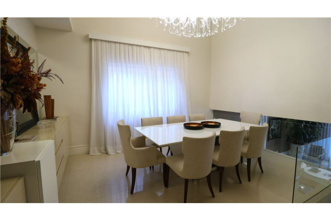 Casa com 4 Quartos à Venda,  em Paraíso Do Morumbi - São Paulo