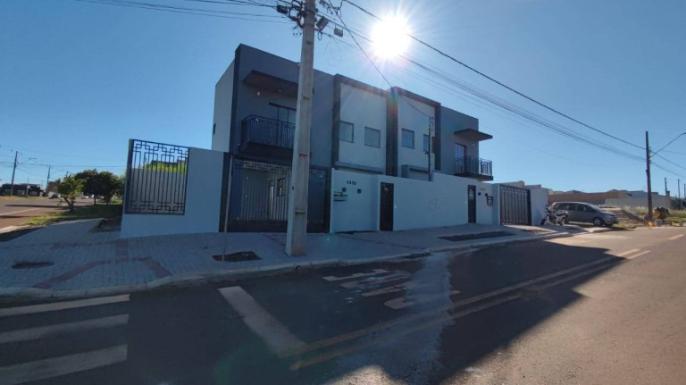 Imagem Sobrado com 3 Quartos à Venda, 92 m² em Floresta - Cascavel Imagem Sobrado com 3 Quartos à Venda, 92 m² em Floresta - Cascavel