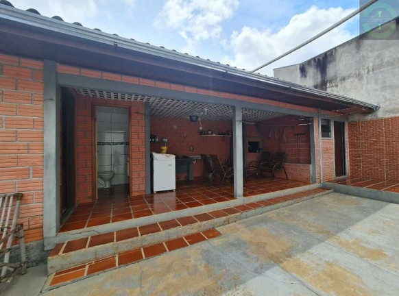 Imagem Casa com 4 Quartos à Venda, 165 m² em Contorno - Ponta Grossa Imagem Casa com 4 Quartos à Venda, 165 m² em Contorno - Ponta Grossa