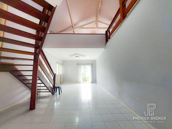 Imagem Casa com 4 Quartos à Venda, 231 m² em Tijuca - Teresópolis Imagem Casa com 4 Quartos à Venda, 231 m² em Tijuca - Teresópolis