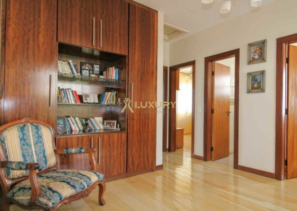 Imagem Imóvel com 4 Quartos à Venda, em Belvedere - Belo Horizonte Imagem Imóvel com 4 Quartos à Venda, em Belvedere - Belo Horizonte