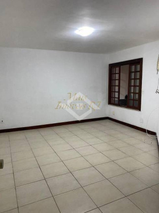 Imagem Casa com 5 Quartos à Venda, 720 m² em Piratininga - Niterói Imagem Casa com 5 Quartos à Venda, 720 m² em Piratininga - Niterói